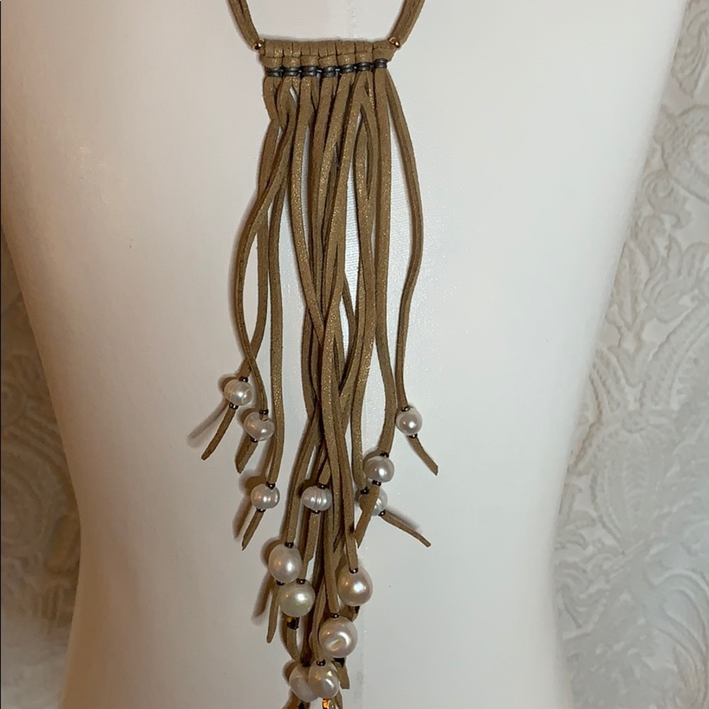 Leather and pearl necklace